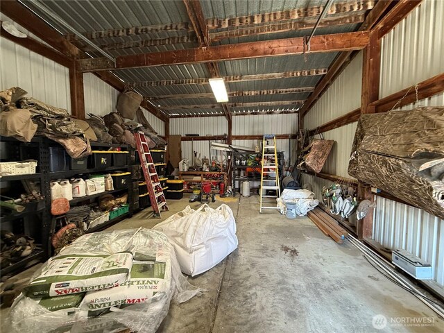 8708 Rd K Rd NE, Moses Lake, WA 98837 - garage with metal wall