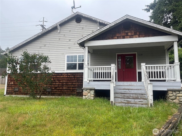 528 Chinook Way, Friday Harbor, WA 98250 - view of front of house featuring a porch and a front yard