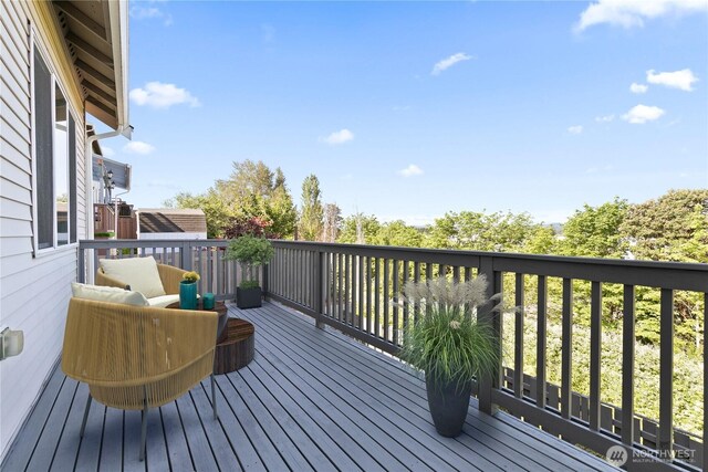 20325 90th Pl S, Kent, WA 98031 - view of wooden terrace