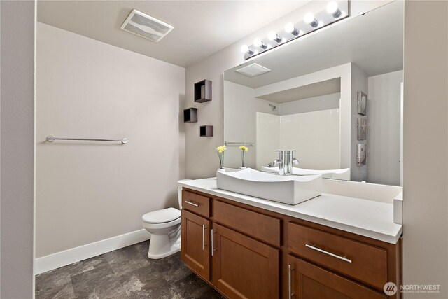 20325 90th Pl S, Kent, WA 98031 - full bath featuring toilet, vanity, and baseboards
