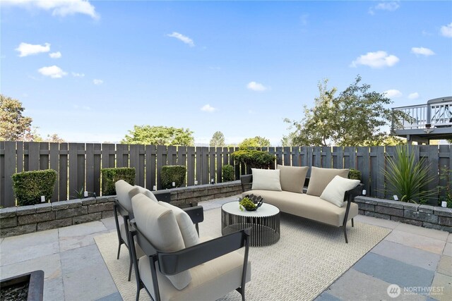 20325 90th Pl S, Kent, WA 98031 - fenced backyard with outdoor lounge area and a patio