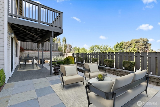 20325 90th Pl S, Kent, WA 98031 - fenced backyard with a patio area and an outdoor hangout area