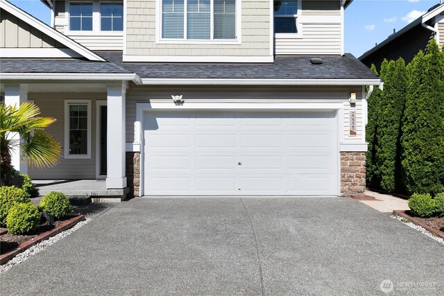 20325 90th Pl S, Kent, WA 98031 - garage with driveway
