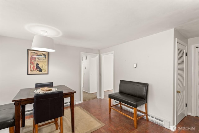 261 SE Adams Ave, Chehalis, WA 98532 - dining area with baseboards and a desk