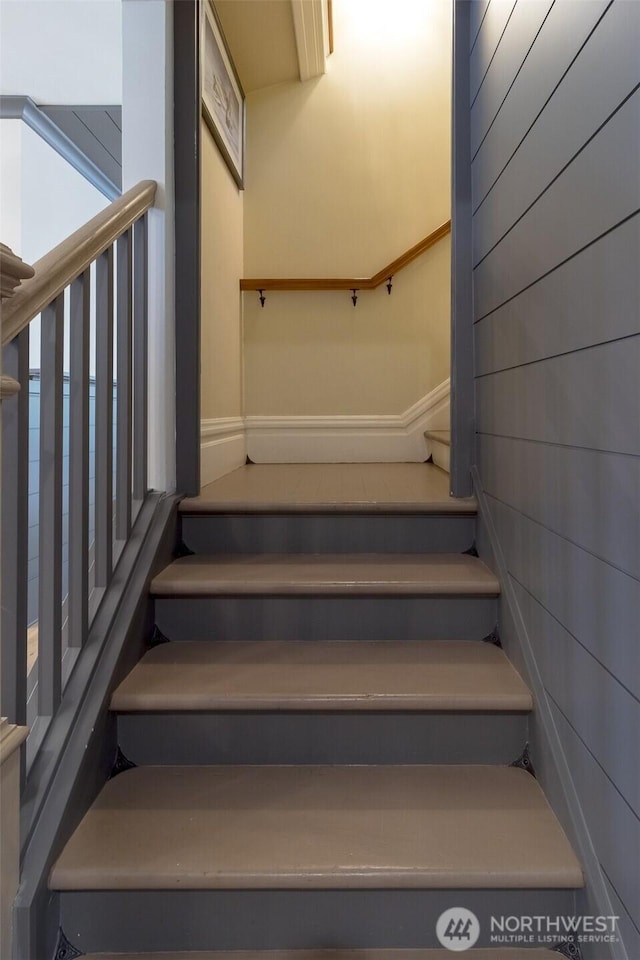 366 S Palouse St, Walla Walla, WA 99362 - view of stairs