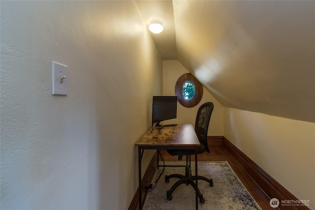 366 S Palouse St, Walla Walla, WA 99362 - office area with lofted ceiling, wood finished floors, and baseboards
