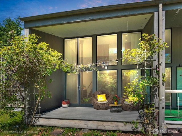 13893 NE 69th St Unit 689, Redmond, WA 98052 - rear view of house with a wooden deck