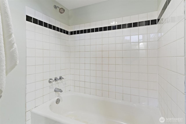 9520 2nd Ave NW, Seattle, WA 98117 - full bathroom featuring shower / bath combination