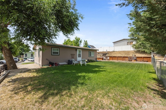 324 Mojave Ct, West Richland, WA 99353 - view of back of property