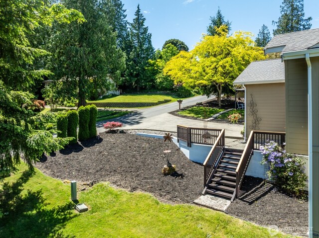 226 Alnus Way, Bremerton, WA 98310 - view of grassy yard with stairs
