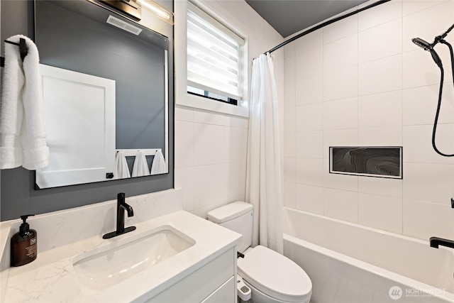 2140 Lagerwey Cir, Lynden, WA 98264 - full bath with vanity and shower / bath combination with curtain