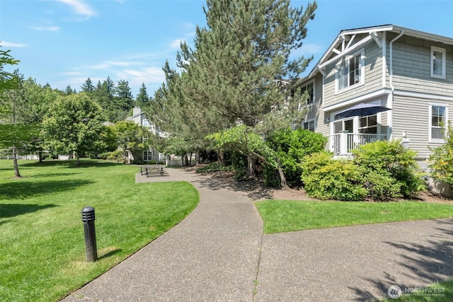 23777 SE 52nd Ln, Issaquah, WA 98029 - view of community featuring a lawn
