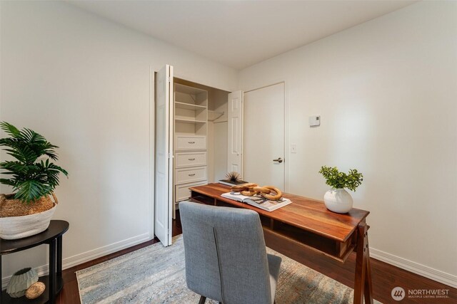 14251 73rd Ave NE Unit A101, Kirkland, WA 98034 - home office featuring wood finished floors and baseboards