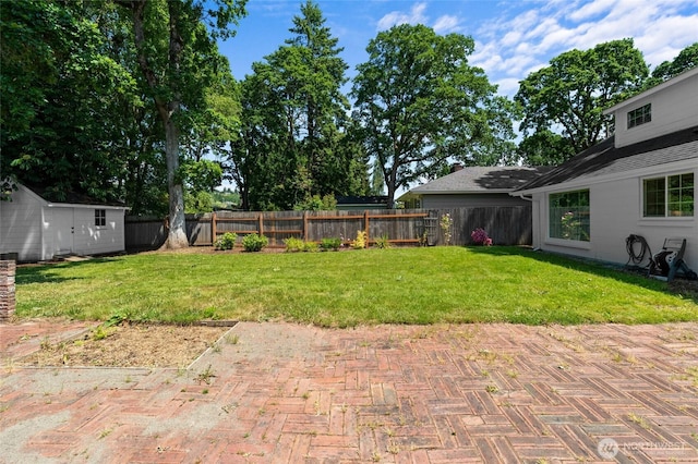 1484 SW Snively Ave, Chehalis, WA 98532 - view of yard featuring a patio area