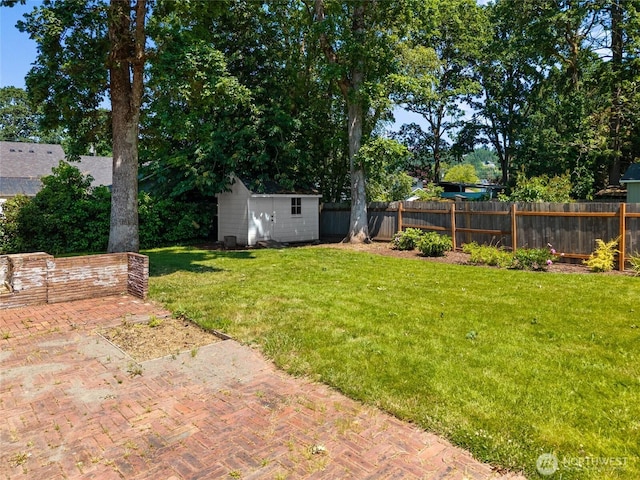 1484 SW Snively Ave, Chehalis, WA 98532 - view of yard featuring a patio area