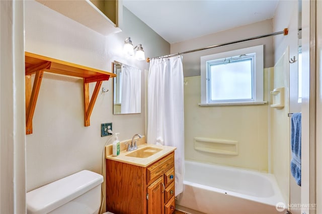 715 Grant St, Port Townsend, WA 98368 - full bathroom featuring vanity and shower / bath combo