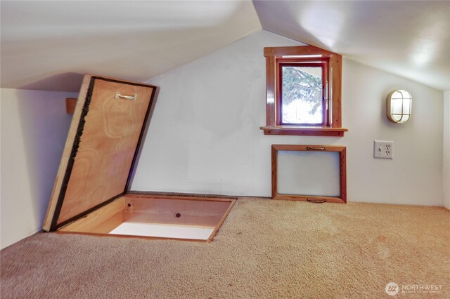 715 Grant St, Port Townsend, WA 98368 - bonus room featuring carpet flooring and vaulted ceiling