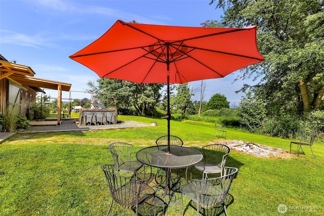 329 Columbia St, Sumas, WA 98295 - view of green lawn with a patio
