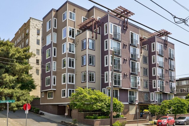 124 Bellevue Ave E Unit 305, Seattle, WA 98102 - view of building exterior