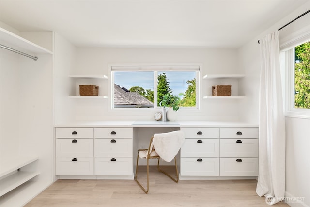 106 W Mcgraw St, Seattle, WA 98119 - office area with light wood finished floors