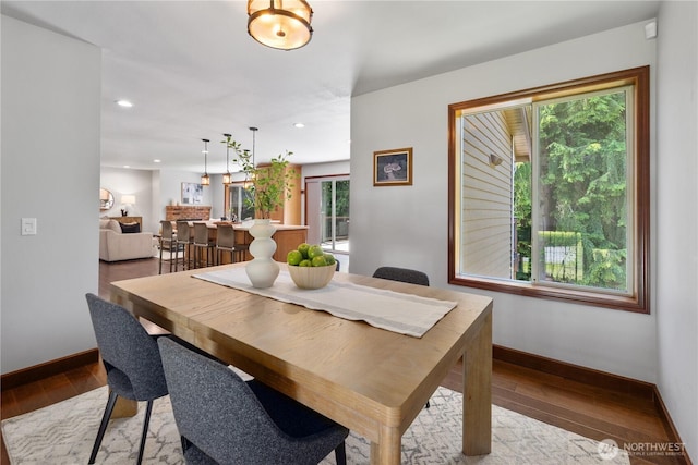 18620 29th Ave SE, Bothell, WA 98012 - dining area featuring hardwood / wood-style floors, baseboards, plenty of natural light, and recessed lighting