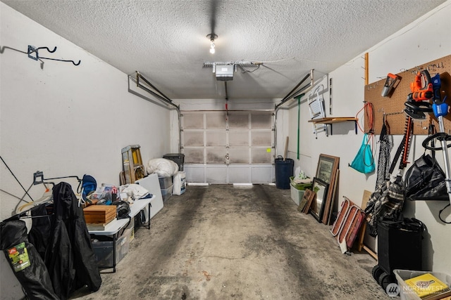 17464 Dunbar Rd Unit 1, Mount Vernon, WA 98273 - garage featuring a garage door opener