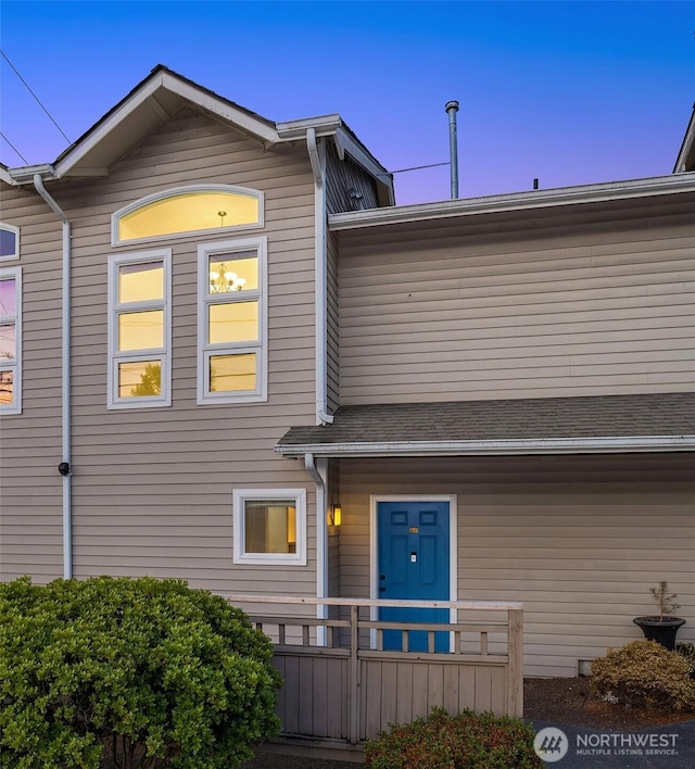 901 E Marine View Dr Unit 106, Everett, WA 98201 - view of front facade