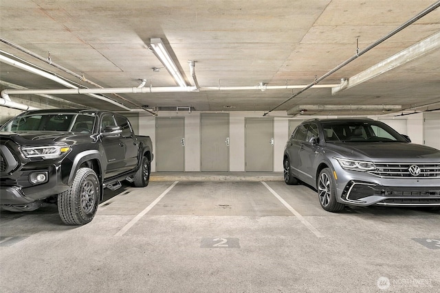 3900 2nd Ave NE Unit 204, Seattle, WA 98105 - view of parking deck