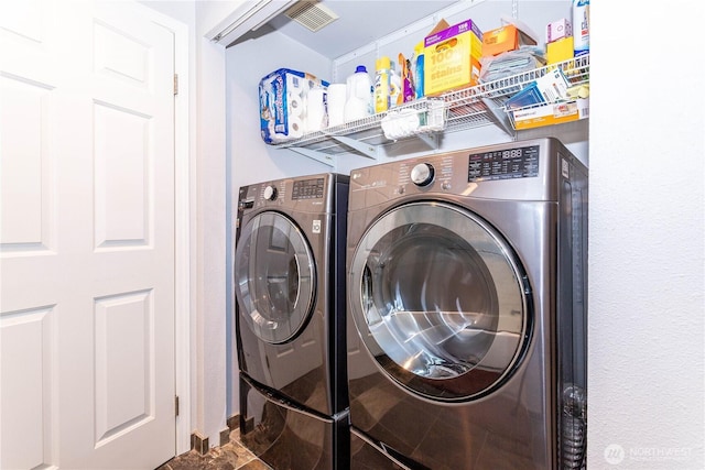 37326 19th Pl S, Federal Way, WA 98003 - laundry area with washer and dryer