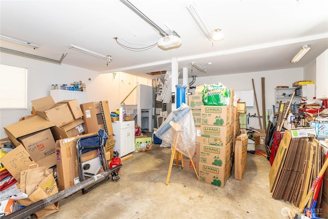 37326 19th Pl S, Federal Way, WA 98003 - garage featuring a garage door opener