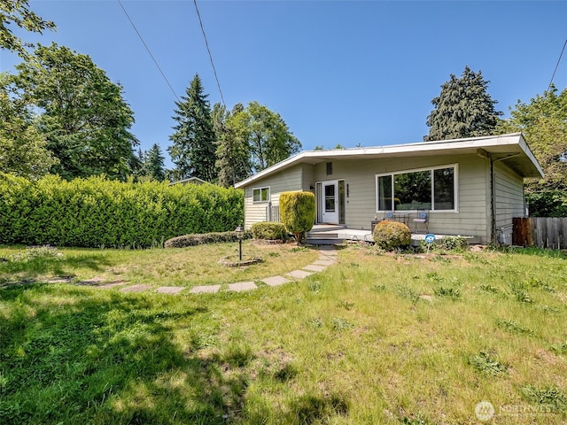 2134 SW 339th St, Federal Way, WA 98023 - view of front of home featuring a front yard