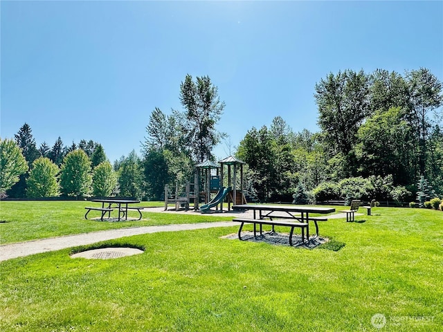 12726 36th Pl NE, Lake Stevens, WA 98258 - view of community featuring a yard