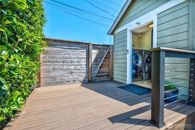 4742 22nd Ave SW, Seattle, WA 98106 - wooden terrace with independent washer and dryer