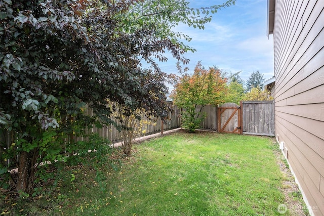 6628 Carolina St SE, Olympia, WA 98513 - view of yard featuring a gate