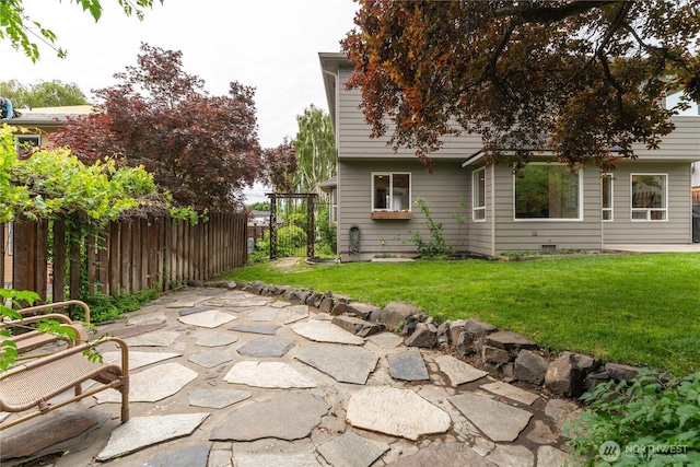 1906 Lion Pl, Wenatchee, WA 98801 - view of patio / terrace