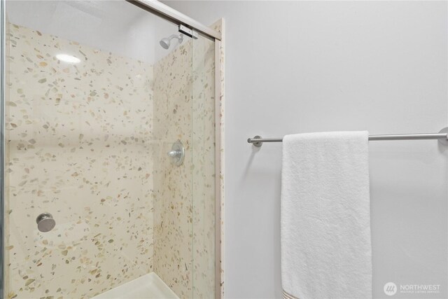 4426 NE 17th St, Renton, WA 98059 - full bath featuring a stall shower