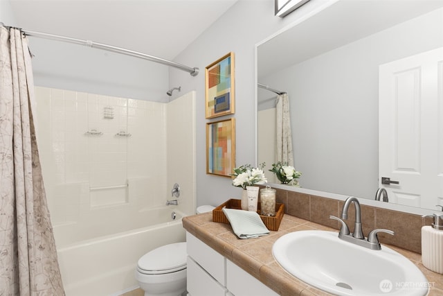17826 20th Ave SE, Bothell, WA 98012 - full bathroom with shower / tub combo with curtain and vanity