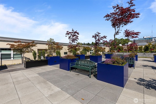 17 W Mercer St Unit 216, Seattle, WA 98119 - view of patio / terrace