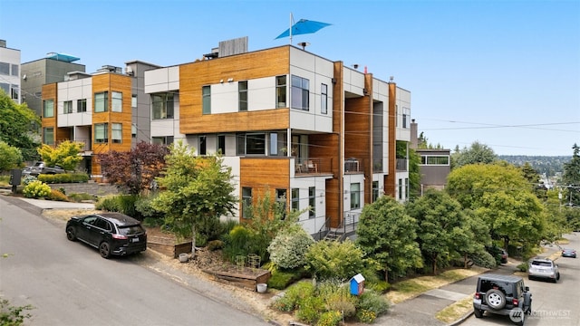 402 W Fulton St, Seattle, WA 98119 - view of building exterior