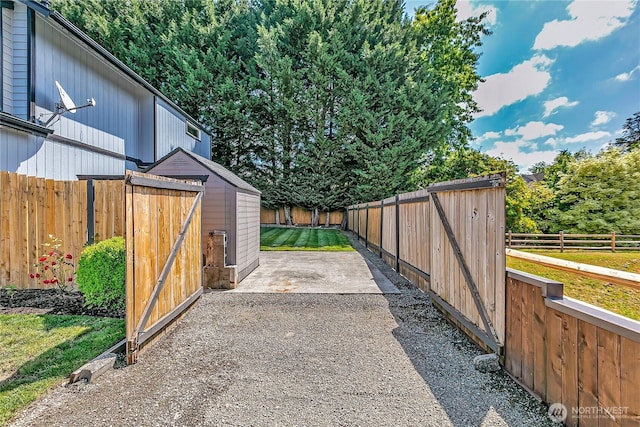32116 Sunny Ln, Black Diamond, WA 98010 - gate featuring a fenced backyard
