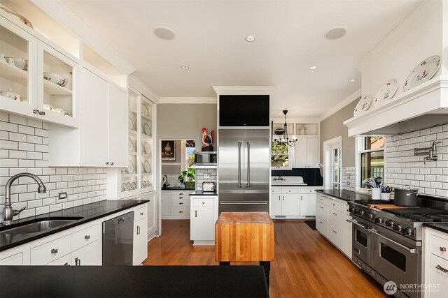 103 Highland Dr, Seattle, WA 98109 - photo 11