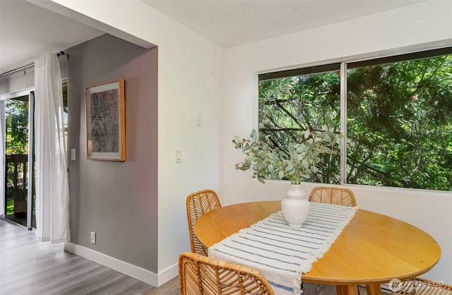 17109 NE 45th St Unit 36, Redmond, WA 98052 - dining room with wood finished floors and baseboards
