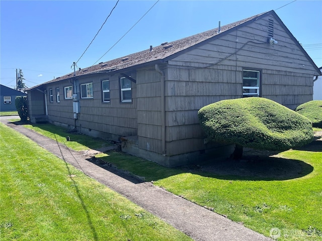 211 Cypress St, Longview, WA 98632 - view of property exterior featuring a lawn