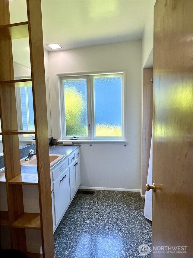 10846 Garden Pl S, Seattle, WA 98178 - photo 16