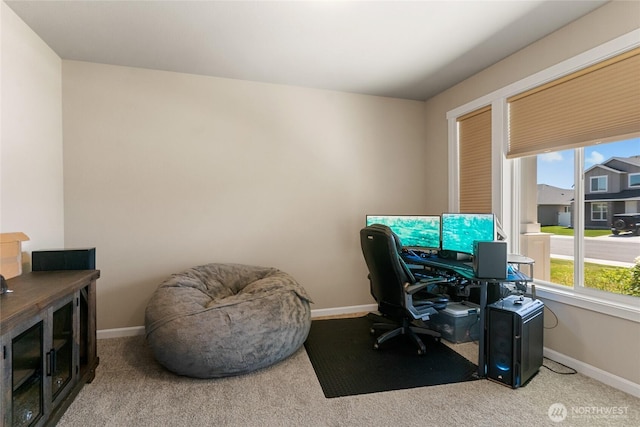 707 I St NE, Quincy, WA 98848 - carpeted office space featuring baseboards