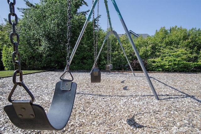 1110 63rd St E Unit 101, Auburn, WA 98092 - view of community play area