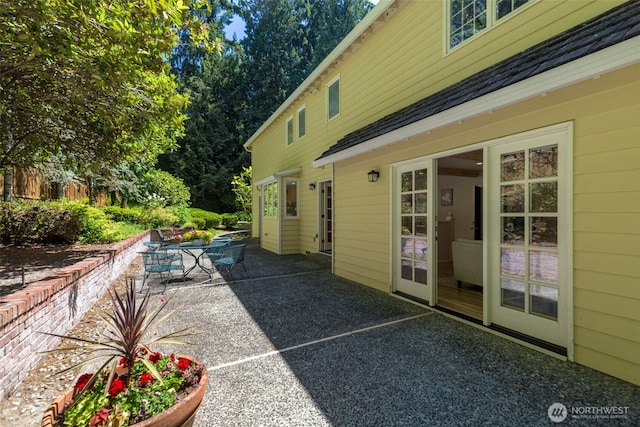 11750 NE 36th Pl, Bellevue, WA 98005 - view of patio / terrace with outdoor dining space