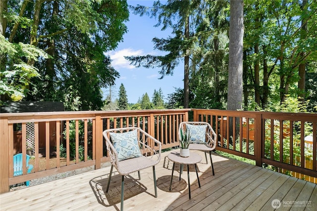 1536 NE 95th St, Seattle, WA 98115 - view of wooden terrace