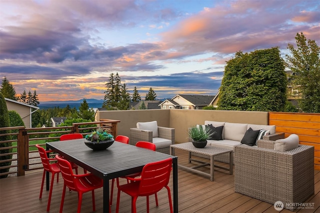 4439 158th Ave SE, Bellevue, WA 98006 - deck featuring an outdoor hangout area
