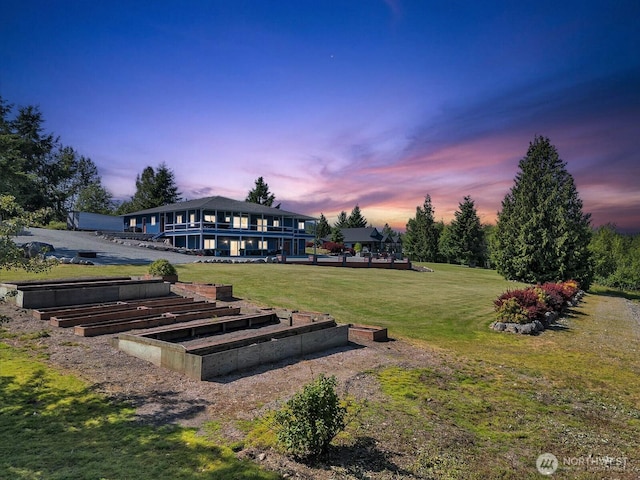 18754 Kim Pl, Burlington, WA 98233 - rear view of property with a yard